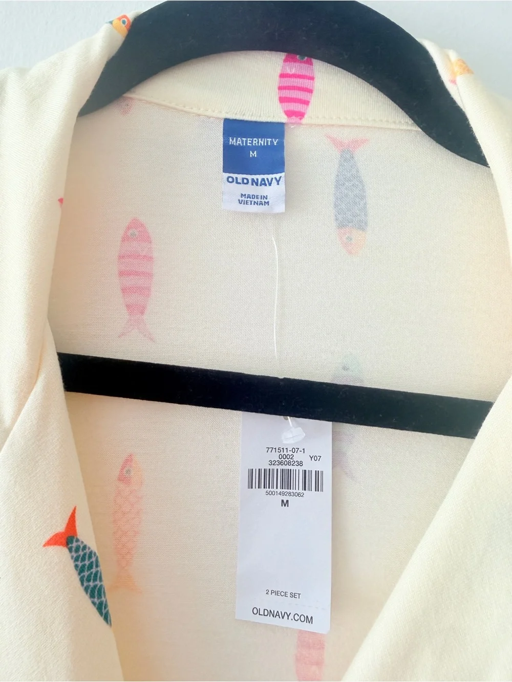 Old Navy Maternity Pajama Set NWT Butter Yellow Fish Print Button Top Shorts M
